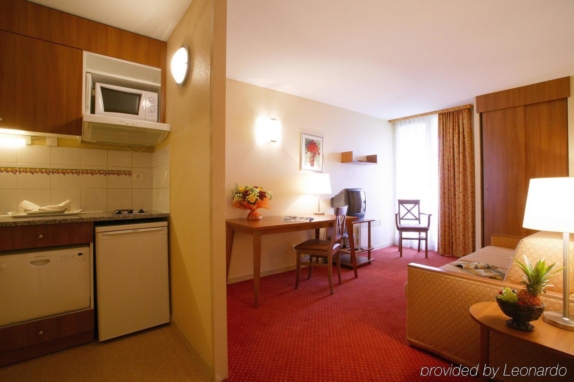 Citadines Centre Meriadeck Bordeaux Rom bilde